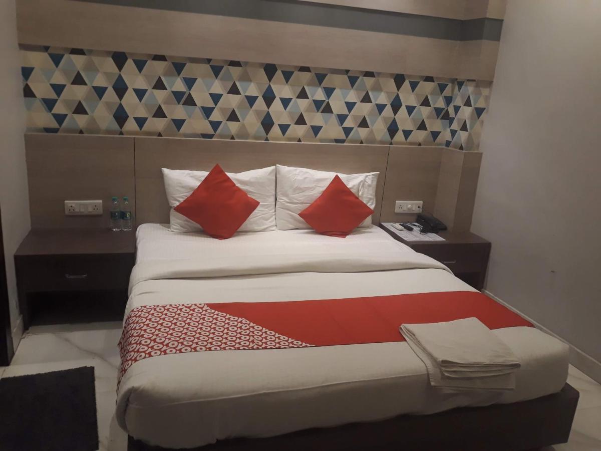 Hotel Megha Inn Лакхнау Екстер'єр фото