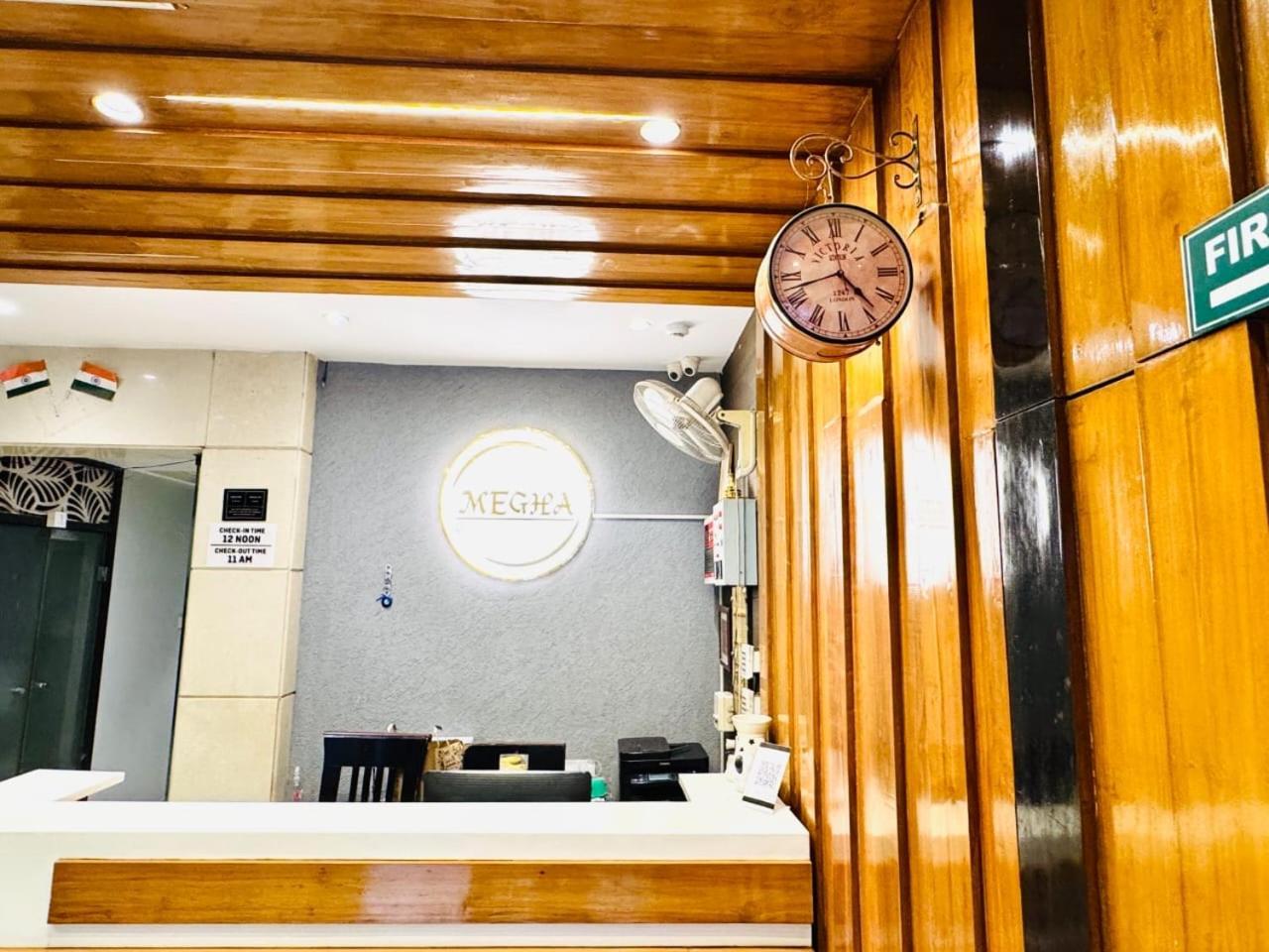 Hotel Megha Inn Лакхнау Екстер'єр фото